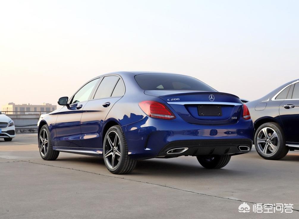 19款C180L值不值得购买!今天去4S店问了分期后落地34万多!