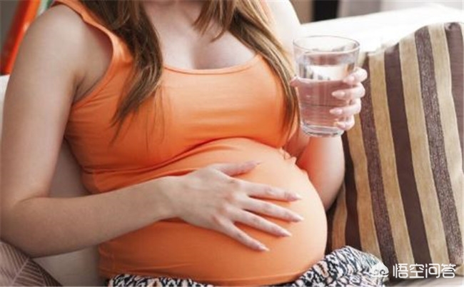 为什么分娩前会有奶,为什么分娩之前羊水会破