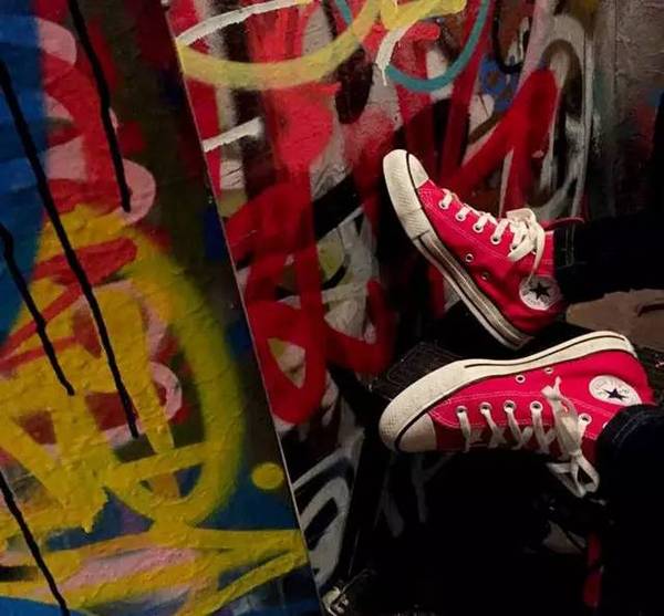 经典款匡威穿搭,匡威搭配的n种风格