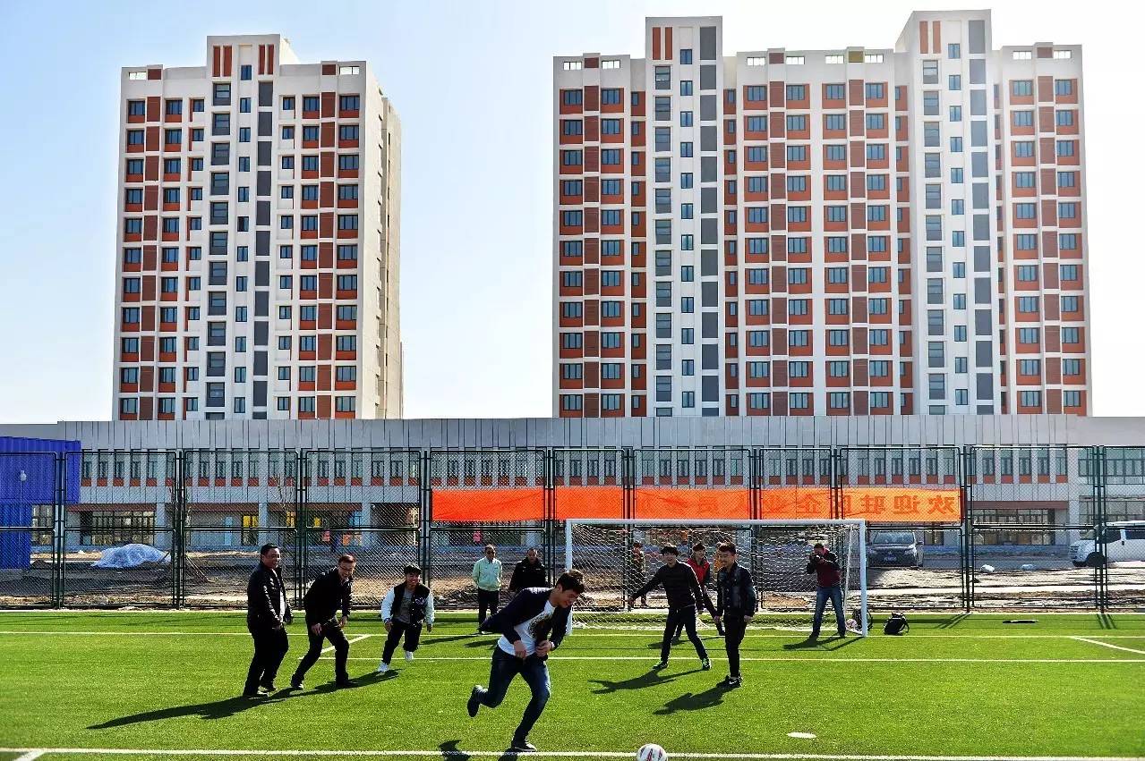 当中国红遇见中国蓝,当中国红遇上迷彩