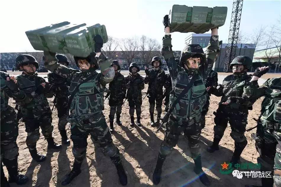 最美的服装就是军装,分享你们觉得最惊艳的衣服