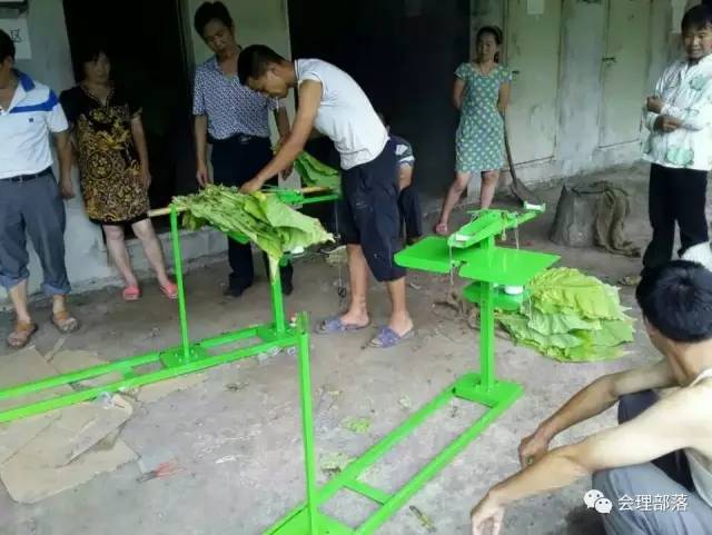 牛人发明全自动卷烟机器视频,牛人自制发明抽烟机