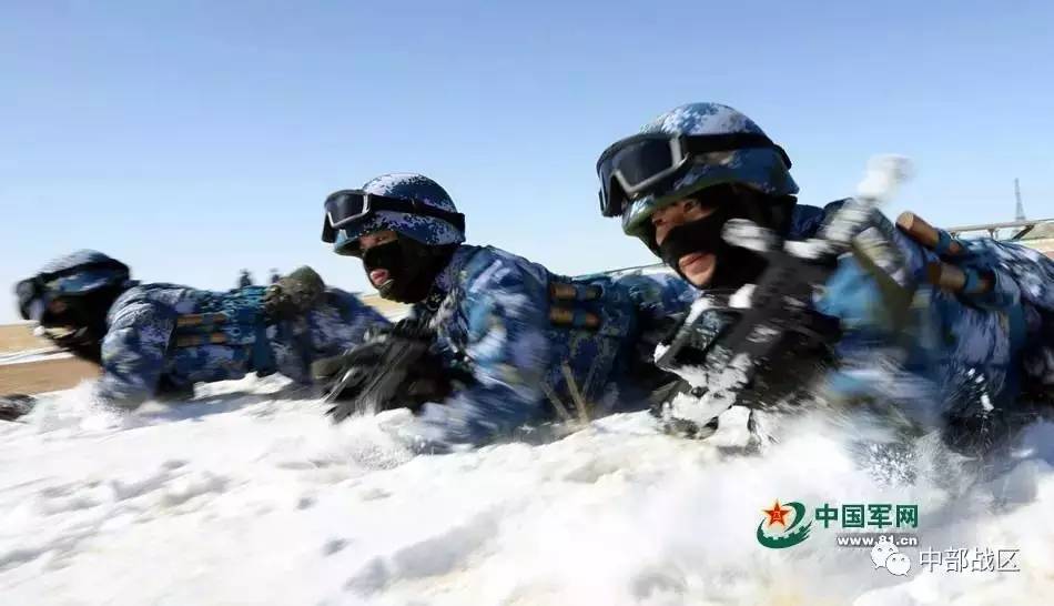 最美的服装就是军装,分享你们觉得最惊艳的衣服