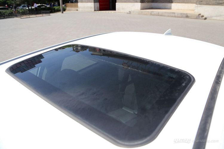 2017款比亚迪e5300购车手册:推荐尊贵型