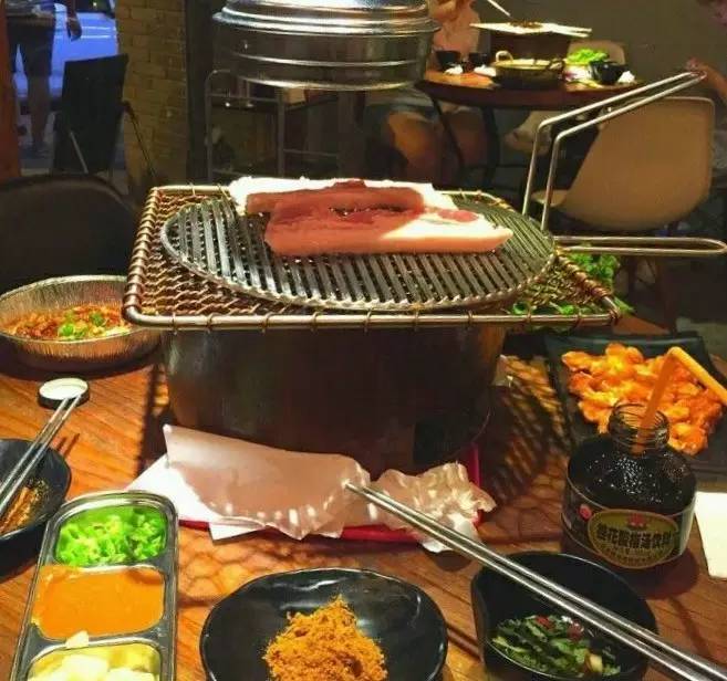 一吃胖十斤系列美食,烤肉必备最受欢迎的烤肉店推荐