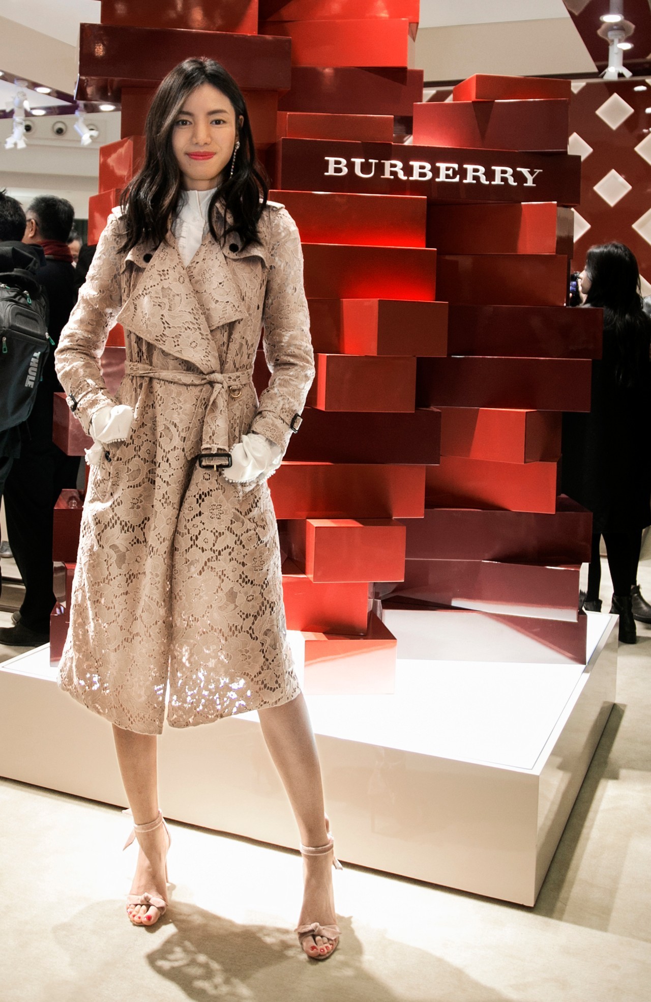 刚到Chanel咖啡店拔了草，这些品牌又搞新花样？！