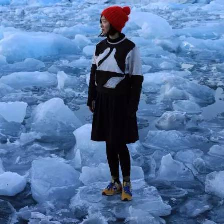 一个作家掉进文具的坑后……