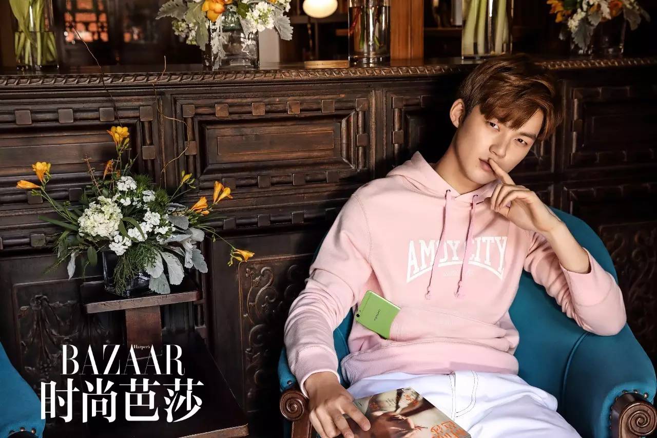 漂亮的手机当然要配漂亮的手机壳,再好看的手机都抵不过透明壳