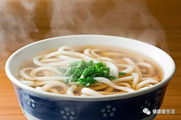 海参煮面条正确方法,煮面条正确方法