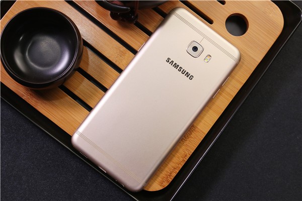 小屏手机旗舰质感三星C5Pro长体验