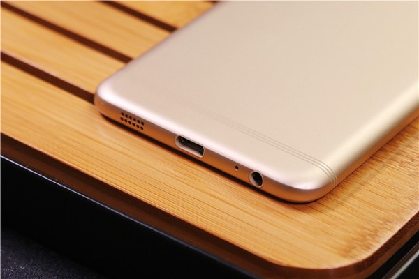 小屏手机旗舰质感三星C5Pro长体验