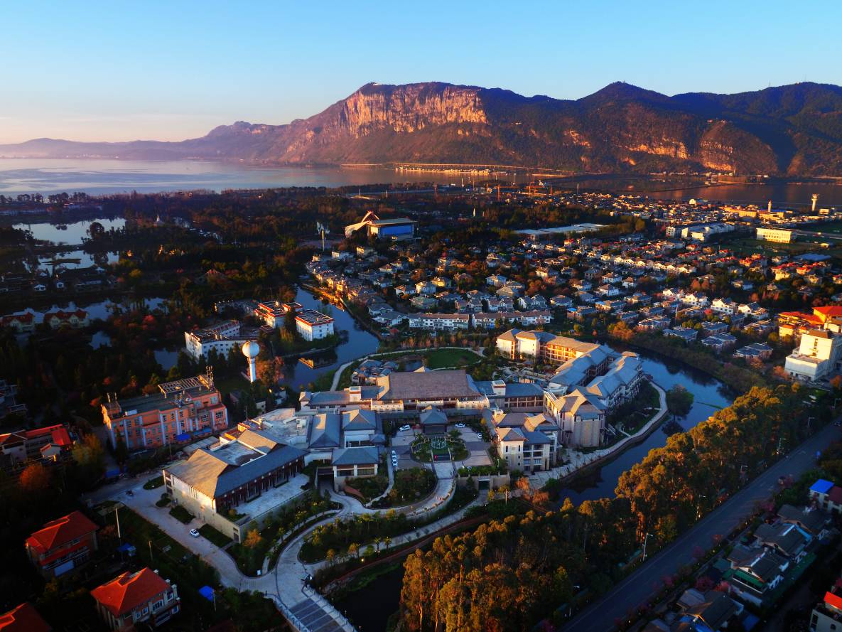 华邑温泉度假酒店,华邑县西南地区酒店