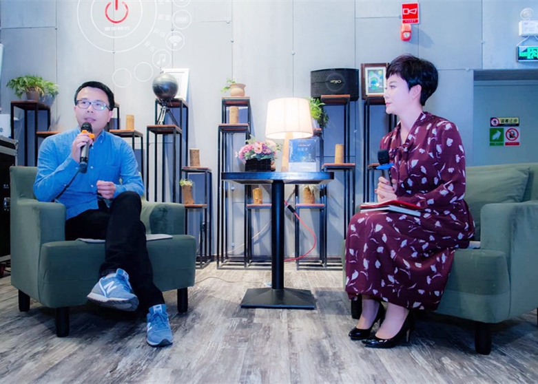 翻译家李继宏来昆开讲座聊名著背后的故事