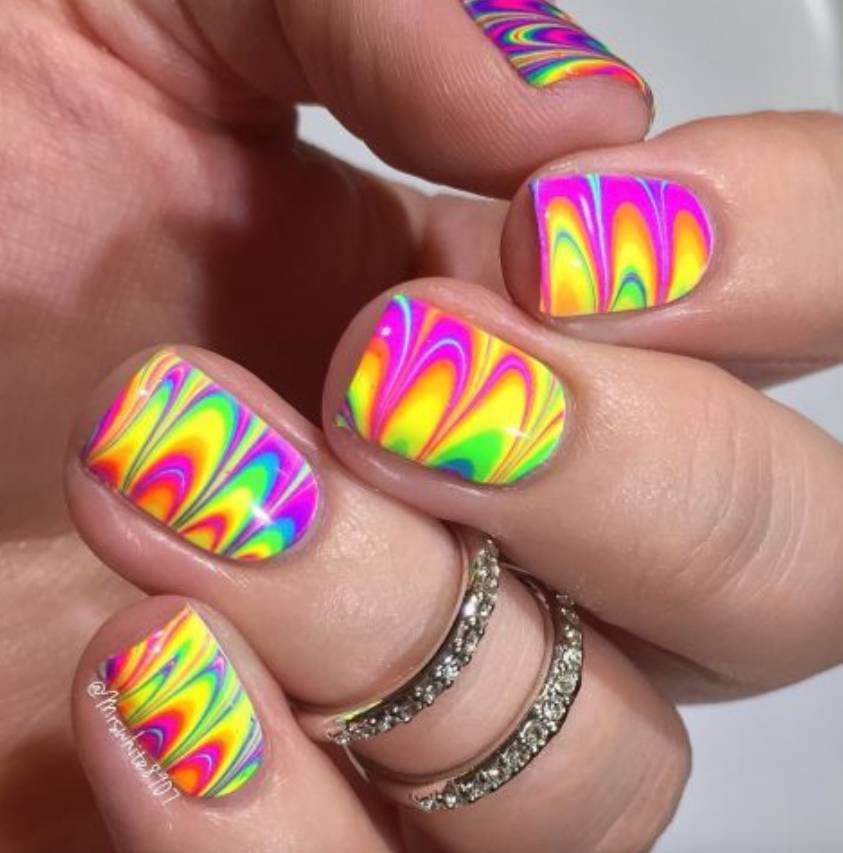 好看又好做的美甲diy教学,美甲小技巧学会在家就能做哦