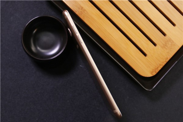 小屏手机旗舰质感三星C5Pro长体验