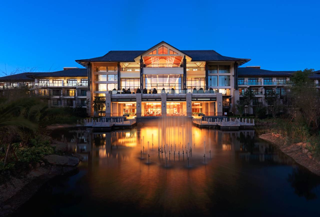 华邑温泉度假酒店,华邑县西南地区酒店