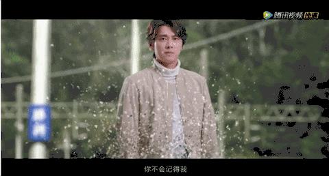 漂亮的手机当然要配漂亮的手机壳,再好看的手机都抵不过透明壳