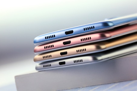 荣耀畅玩6x原装尾插小板多少钱,荣耀畅玩6x怎么升级鸿蒙系统