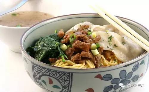 海参煮面条正确方法,煮面条正确方法