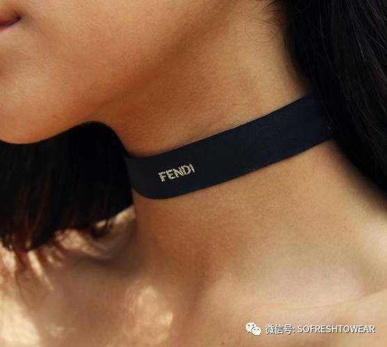 买完东西的袋子不要扔,买完大牌包后悔了