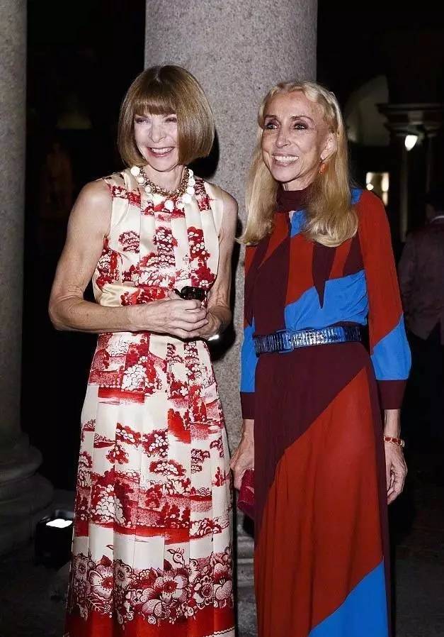 深夜东西｜时尚圈最强联姻，准新娘实力丝毫不输女魔头妈妈