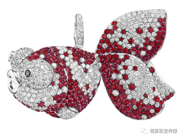 “范小胖”改名了？来不及甩肉的小长假，超显瘦的高级灰得配这些珠宝！