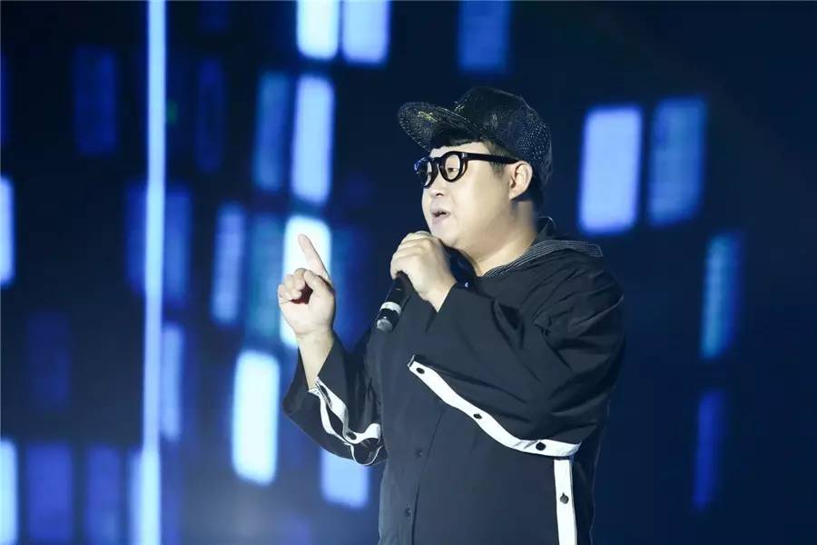 蒋大为、唐俊乔、陆海涛等大咖与玉屏万人共度桃花节