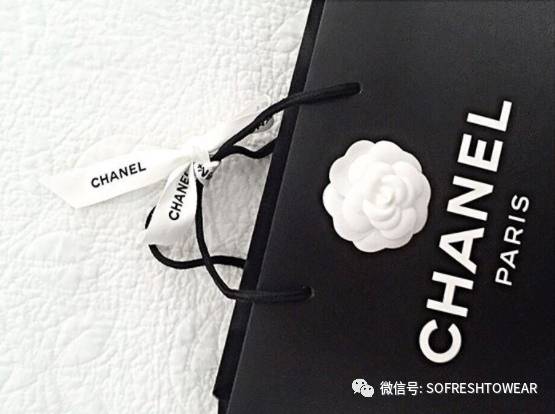 买完东西的袋子不要扔,买完大牌包后悔了