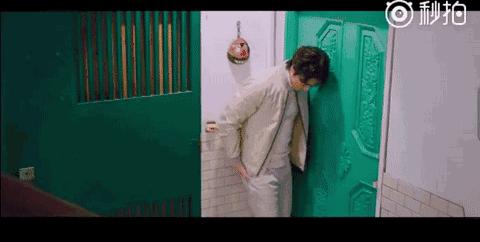 漂亮的手机当然要配漂亮的手机壳,再好看的手机都抵不过透明壳