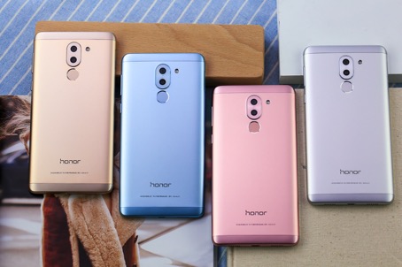 荣耀畅玩6x原装尾插小板多少钱,荣耀畅玩6x怎么升级鸿蒙系统