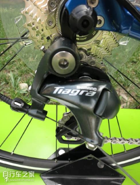 美利达2024新款入门公路车,美利达scultura300