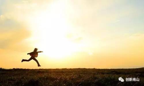 春华秋实30载,春华秋实三十载下一句