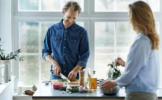 德国老头要换高压锅密封圈,自豪的说:这锅我用了28年!