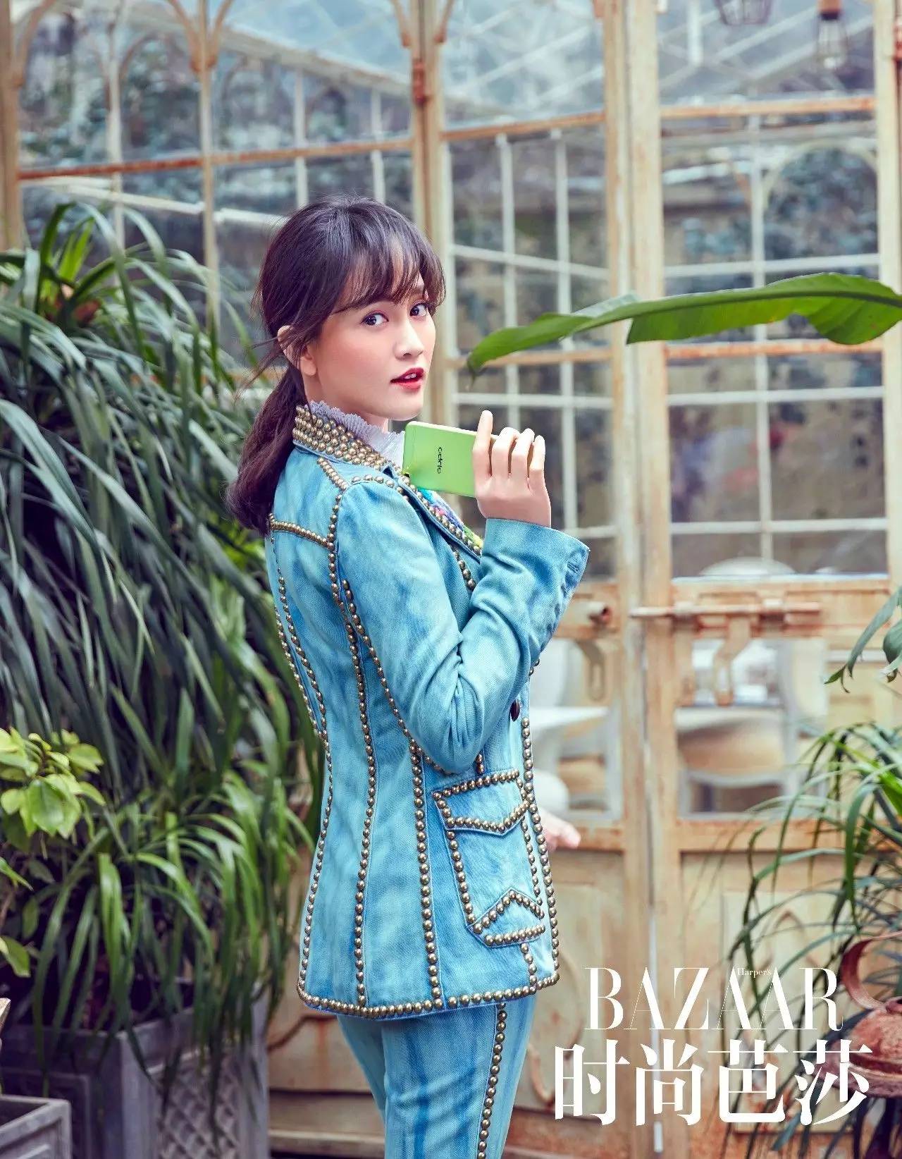 漂亮的手机当然要配漂亮的手机壳,再好看的手机都抵不过透明壳