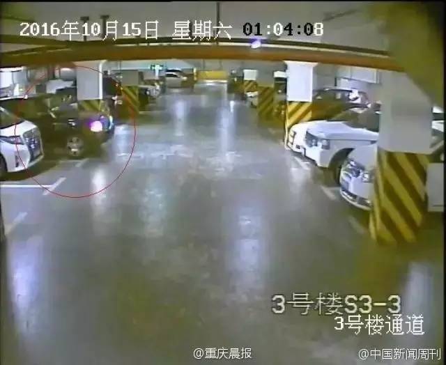 4个小伙子爬山帮助一位老人，结果几天后奇迹发生，别人都羡慕死了！