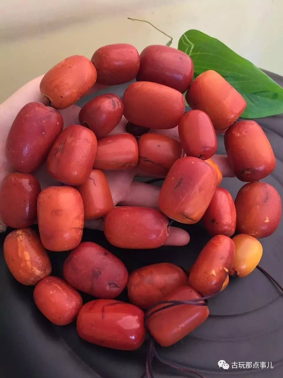 辨别烤色老蜜蜡方法图片,鉴别老蜜蜡的简单方法图片