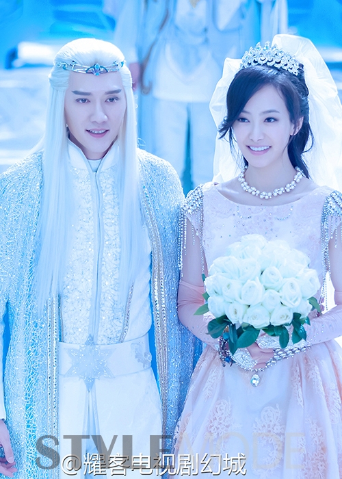 宋茜风姿绰约宛若公主般优雅高贵,宋茜年轻时的盛世容颜