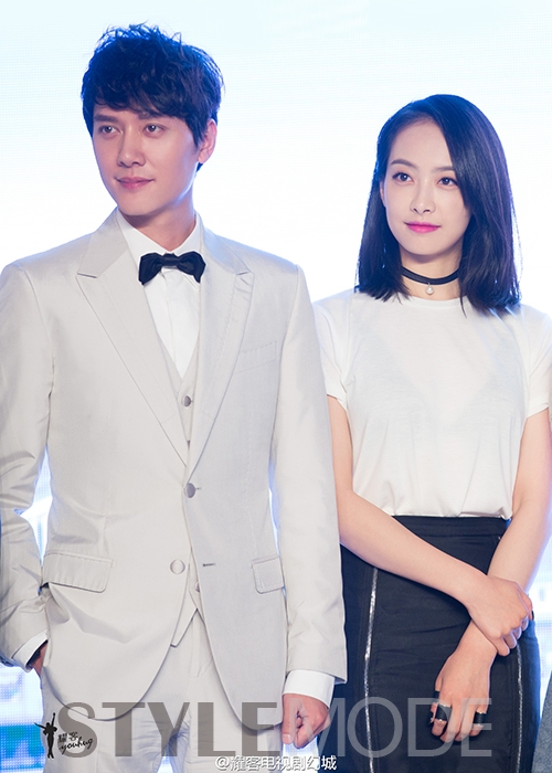 宋茜风姿绰约宛若公主般优雅高贵,宋茜年轻时的盛世容颜