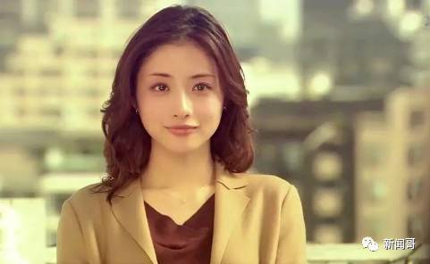 现实的爱情能否与电视剧一样简单,偶像剧般的爱情其实在现实中也有