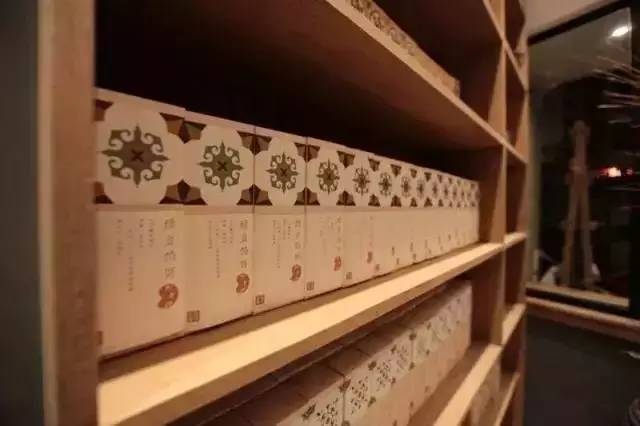 这座藏在旧城区菜市场里的“百货”，装满了老厦门的味道！