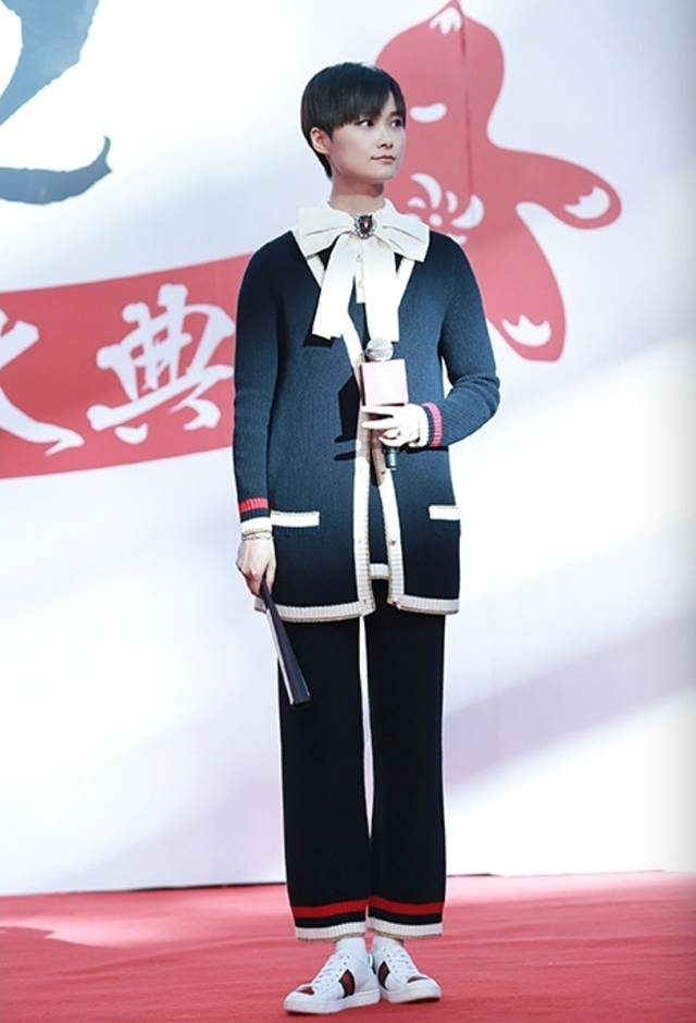 刘雯穿什么鞋,刘雯穿的鞋