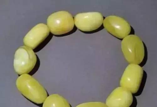 辨别烤色老蜜蜡方法图片,鉴别老蜜蜡的简单方法图片