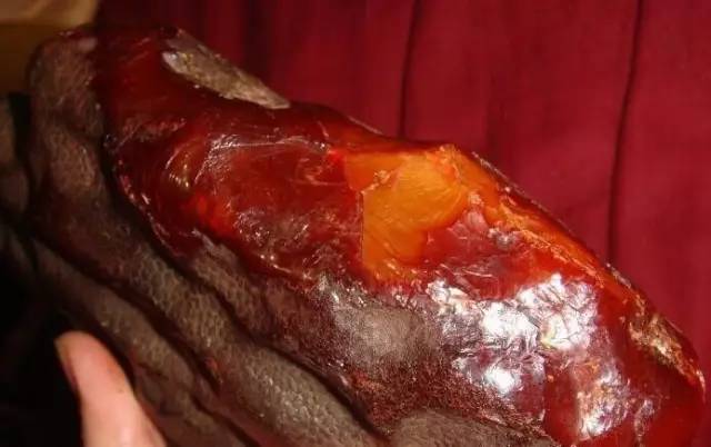 辨别烤色老蜜蜡方法图片,鉴别老蜜蜡的简单方法图片