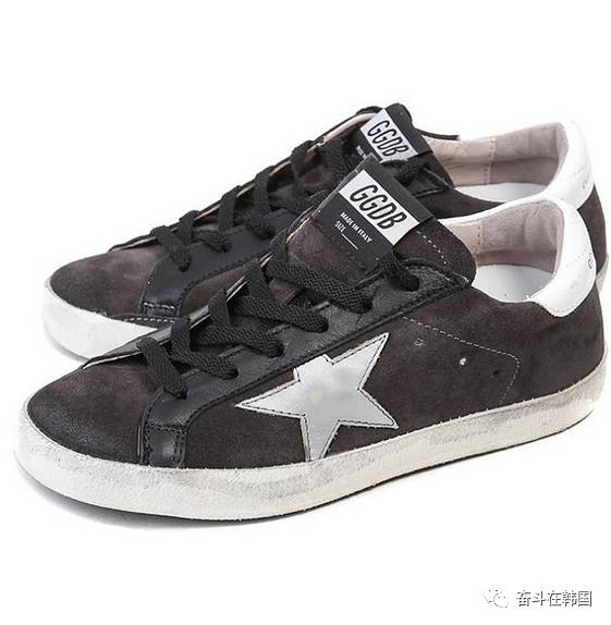 换季了买一双鞋子,换季买什么鞋子好看