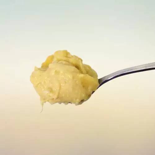 周六我不想上班，我想和你在餐桌上耍果酱