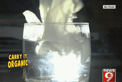 这个从垃圾山中成长起来的印度小伙，为了拯救环境，发明了一款可以吃的塑料袋