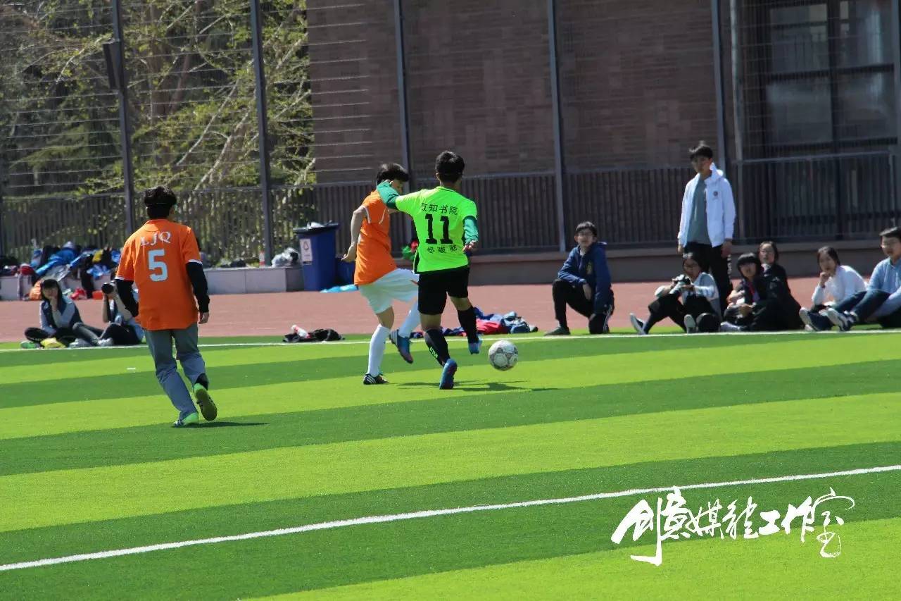 格物男足1:0致知男足，张天傲制胜球