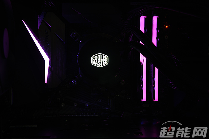 酷冷至尊MasterLiquidLite240散热器评测：初玩水冷之选