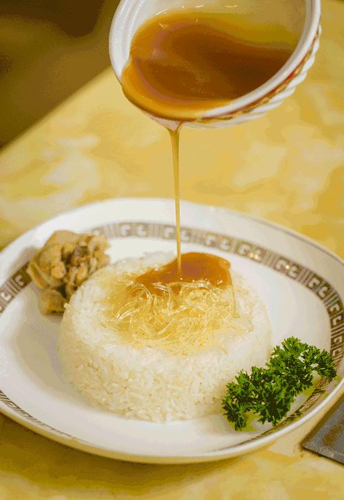 「鱼翅捞饭」震撼出席！一顿胜过十针玻尿酸，不到¥50就能吃？