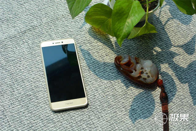 荣耀8青春版深度测评,荣耀8青春版有什么高级功能